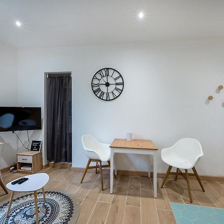 Appartement CLIMATISATION - HYPER CENTRE - Cosy Flat - FREE WIFI à Avignon Extérieur photo